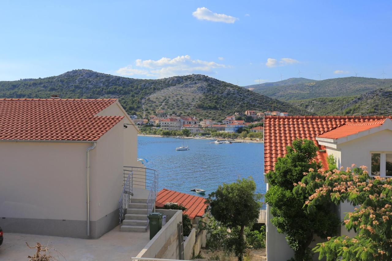 Apartments By The Sea Seget Vranjica, Trogir - 13771 Екстер'єр фото
