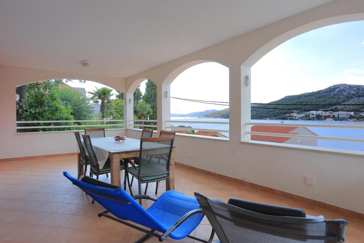 Apartments By The Sea Seget Vranjica, Trogir - 13771 Екстер'єр фото