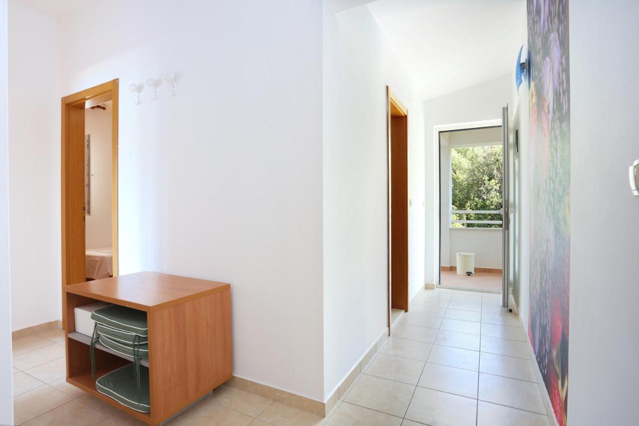 Apartments By The Sea Seget Vranjica, Trogir - 13771 Екстер'єр фото
